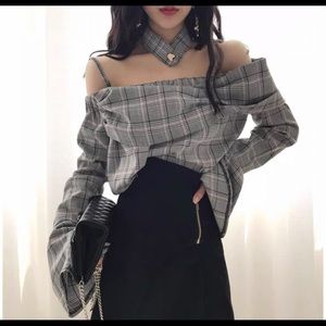 Long sleeves stylish top with strips